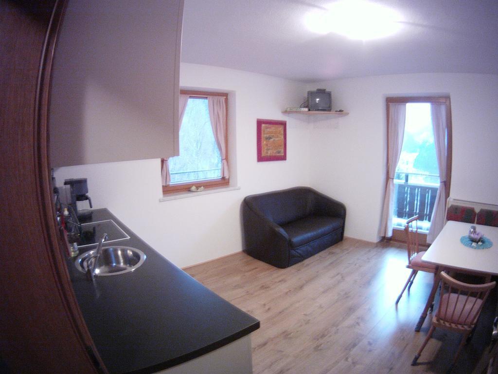 Haus Muehlbichl Appartement Finkenberg Kamer foto